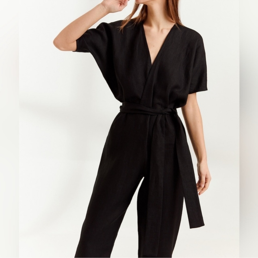 Love And Confuse Linen V Neck Jumpsuit Black Size Medium Beach Minimalist Chic - Picture 2 of 7